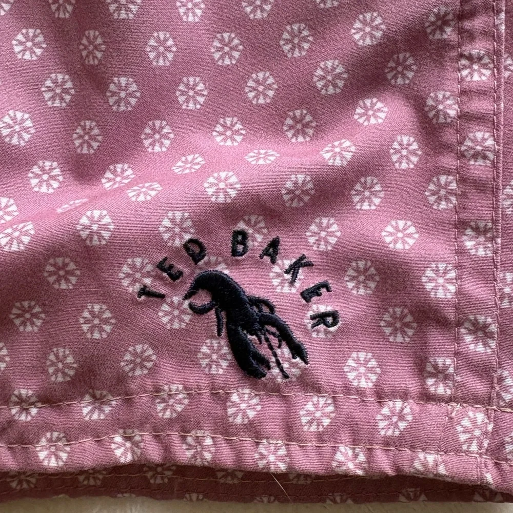Ted Baker Men's Pink Geometric Print Swim Trunks Shorts Size 2 Medium